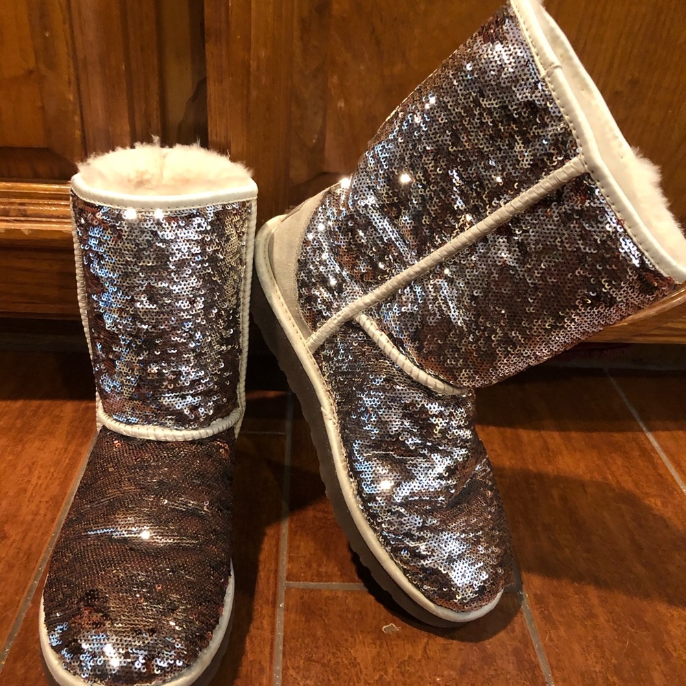 Ugg Silver/brown sequin boots